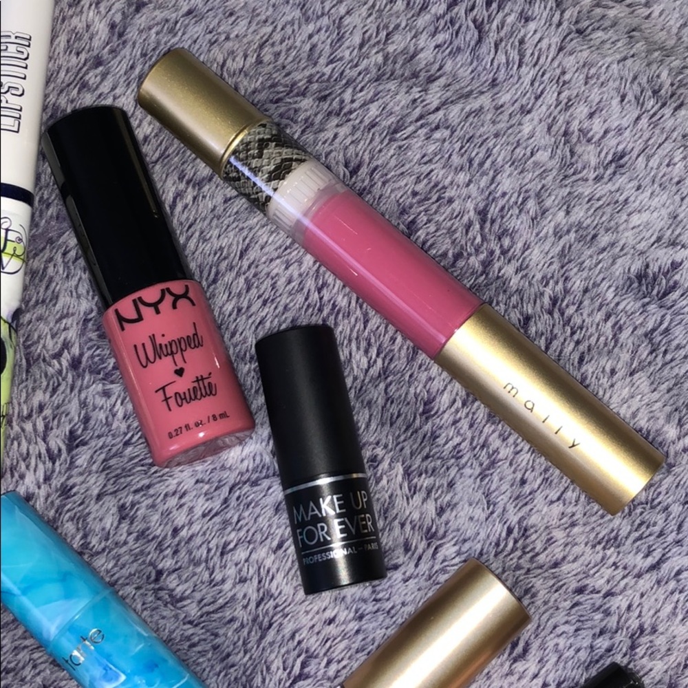 Huge Lip Bundle!! - Picture 4 of 7